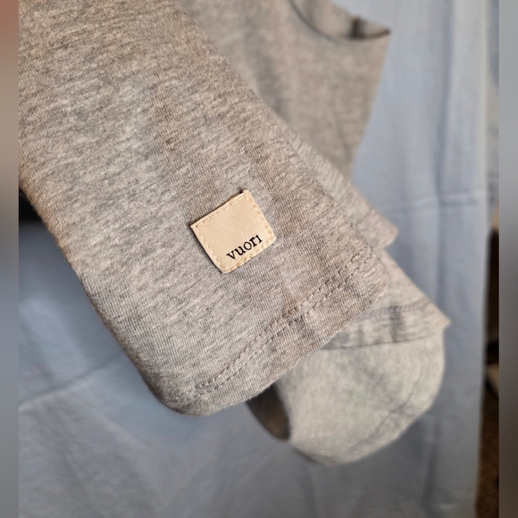 G338. NWT Vuori Coastal Lifestyle Tank in Heathered Gray - Size XL - Picture 6 of 8